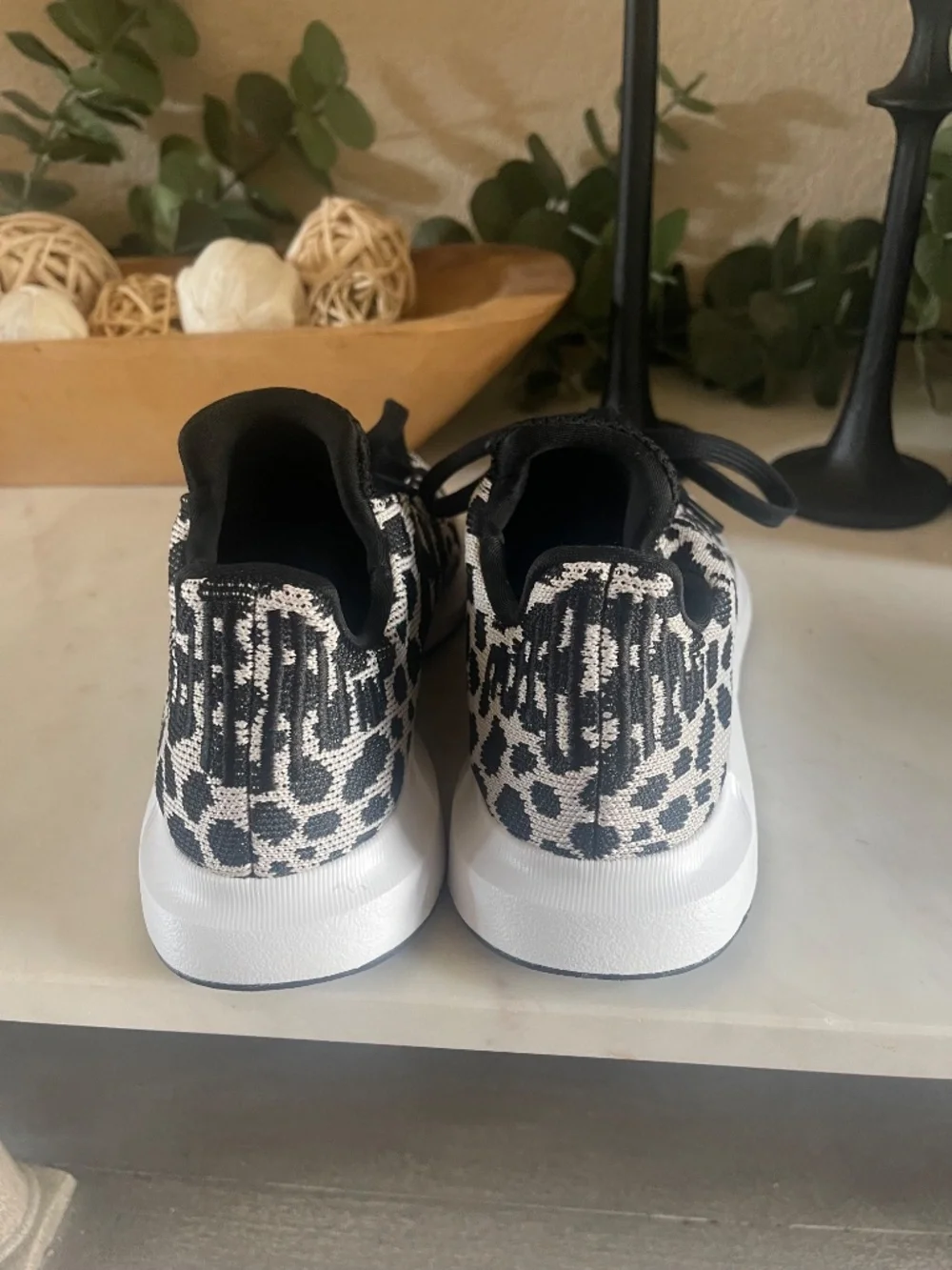 Adidas Swift Run Leopard Print BD7962 — Women's 5 — New, Never Worn
